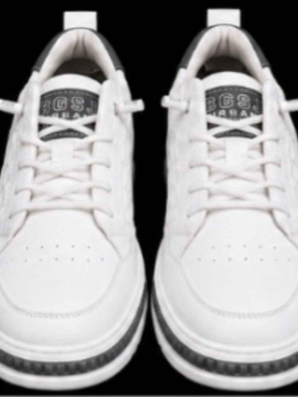 MEN'S CROC EMBOSSED FASHION LEATHER SNEAKERS - SIZE 12M - WHITE / GRAY TRIM